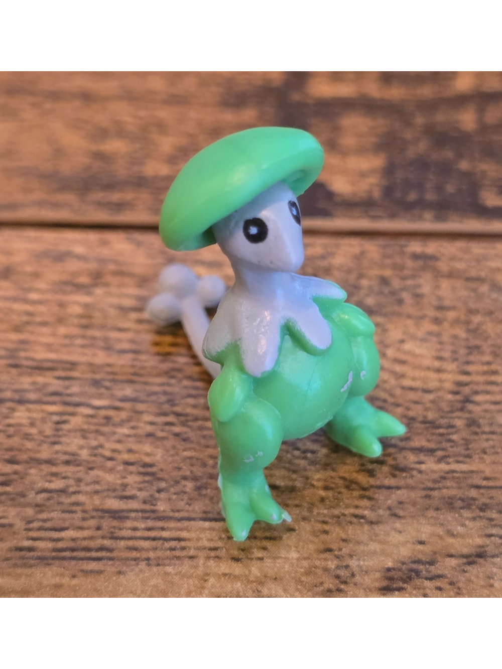 Vintage Breloom figure from the Pokémon franchise 1"